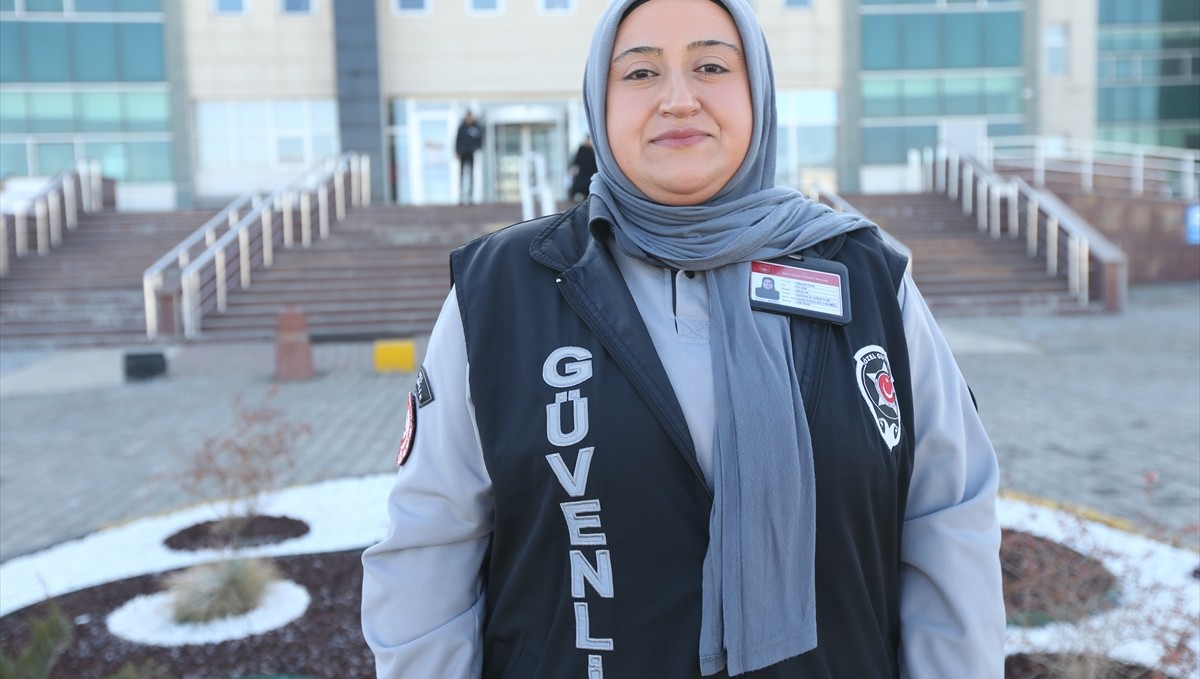 Kars'ta darbedilen güvenlik görevlisi şehitler anısına 20 fidan bağışı şartıyla uzlaştı