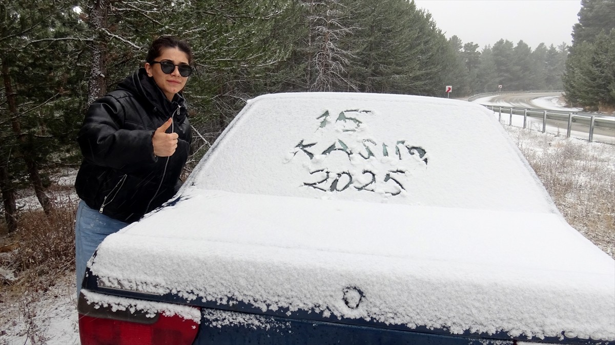 Kars'ta yüksek kesimlerde kar etkili oldu