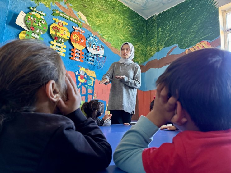 Kırsalın dört melek öğretmeni, köy çocuklarının geleceğini omuzlarında taşıyor7