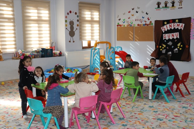 meslek kışın yaylada kırsaldaki çalışan da ediniyor Yazın kurslarda kadınlar 2