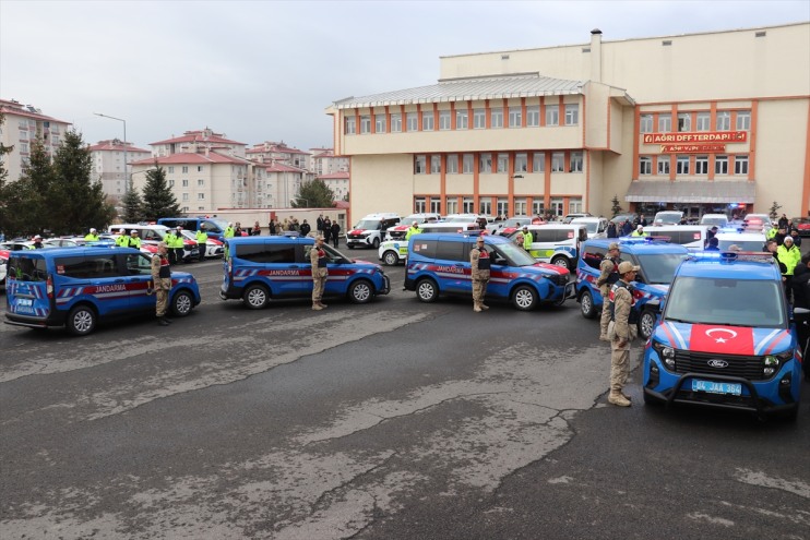85 jandarma Ağrı