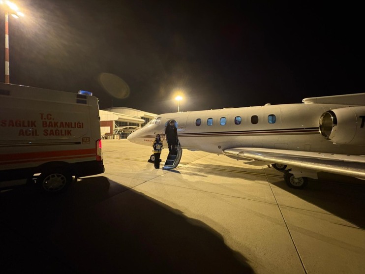 nakledildi uçakla karaciğer yetmezliği bebek Ağrı