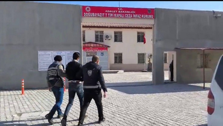 hükümlü cezasıyla kesinleşmiş bir yakalandı 34 hapis Ağrı