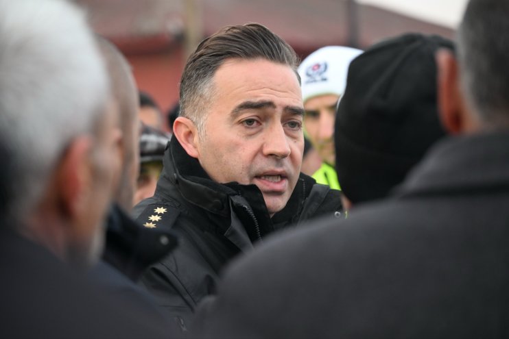 Ağrı Emniyet Müdürü Göksel Önder, Hayvan Borsasını ziyaret etti3