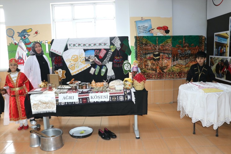 Anadolu'nun lezzetleri Ağrı'da 'Yerli Malı Haftası'nda tanıtıldı