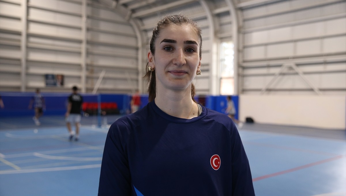 Avrupa şampiyonu milli badmintoncu Zehra Erdem gelecekten umutlu: