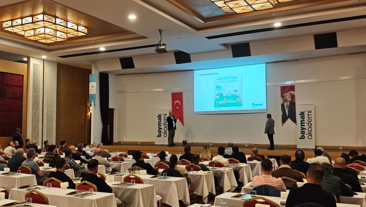 Baymak bayi ve servis ekipleriyle buluşmaya devam ediyor