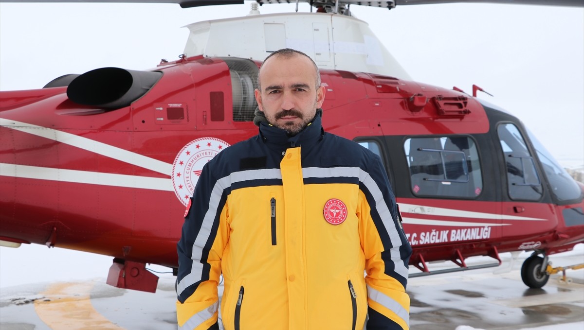 Dadaş 25 Hava Ambulansı bu yıl 733 acil hastaya Hızır gibi yetişti