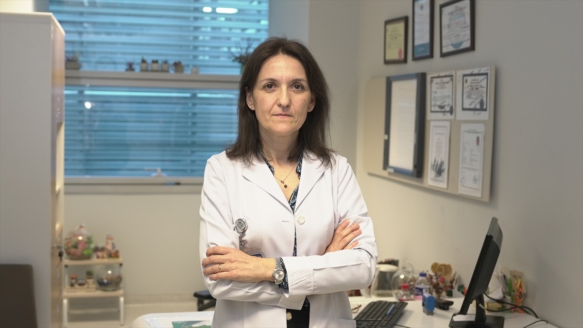 Divertikül kanaması hayati riske yol açabiliyor