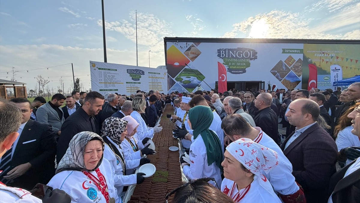 Dünyanın en uzun burma kadayıfı için Guinness başvuru başlatıldı