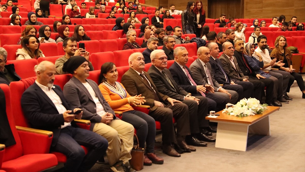 Erzincan Binali Yıldırım Üniversitesinde iklim değişikliğinin etkileri ele alındı