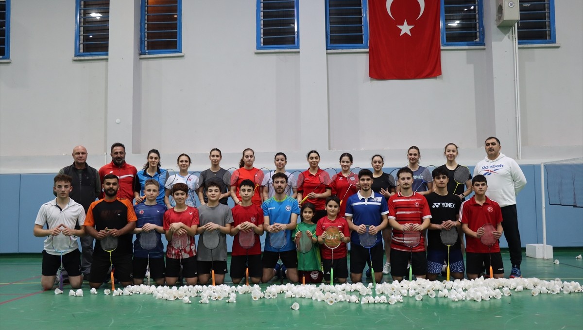 Erzincan, yetiştirdiği milli sporcularla badmintondaki başarı çıtasını yükseltiyor