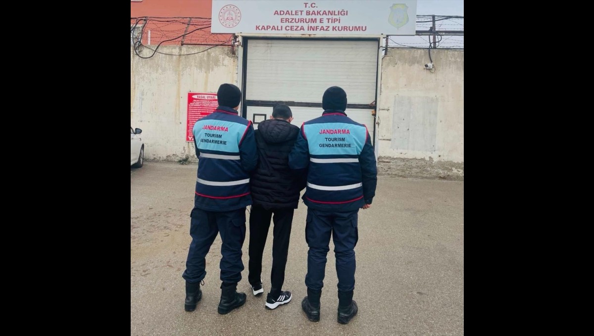 Erzurum'da 17 yıl kesinleşmiş hapis cezası bulunan firari yakalandı
