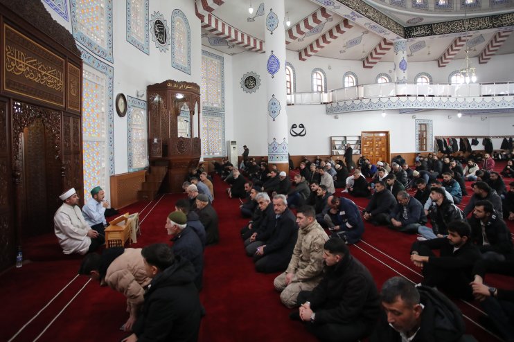 Hayatını Kaybeden AİÇÜ Öğrencisi Remziye Horuz İçin Mevlid Programı Düzenlendi1