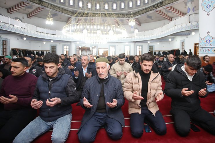 Hayatını Kaybeden AİÇÜ Öğrencisi Remziye Horuz İçin Mevlid Programı Düzenlendi3