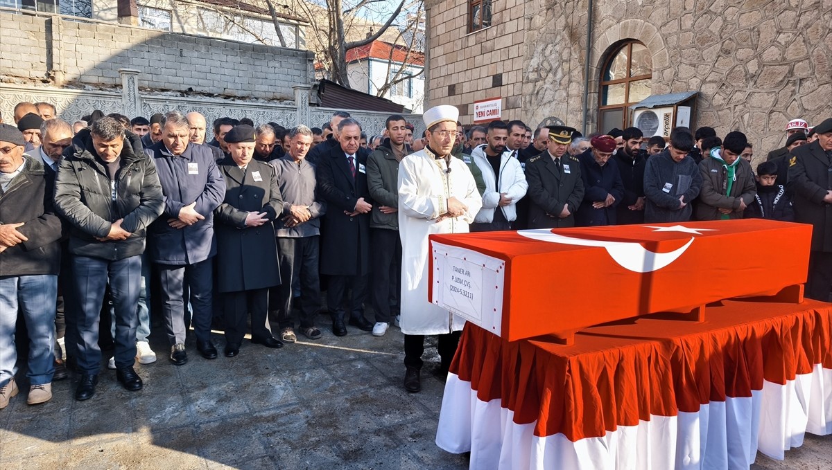 Hayatını kaybeden uzman çavuş Taner Arı, Bingöl