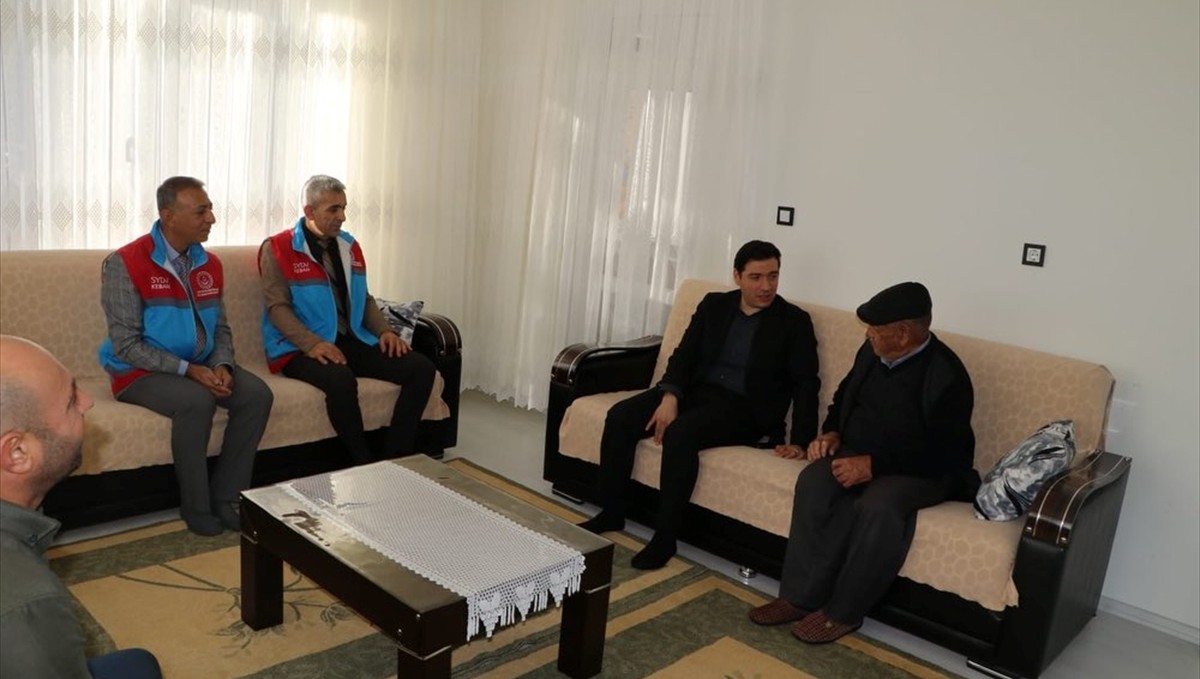 Keban Kaymakamı Atalık'tan ev ziyareti