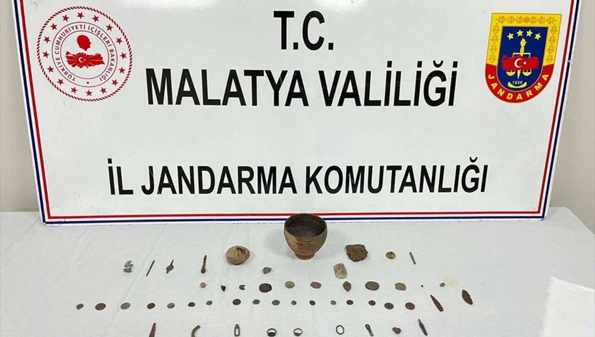 Malatya'da tarihi eser niteliğinde 43 parça ele geçirildi