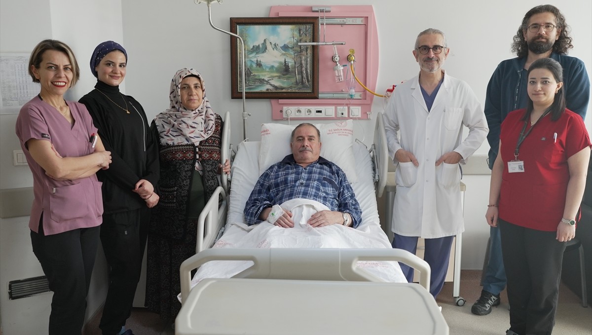 Malatya'da yüksekten düşme sonucu aort damarı yırtılan hasta ameliyatla sağlığına kavuştu