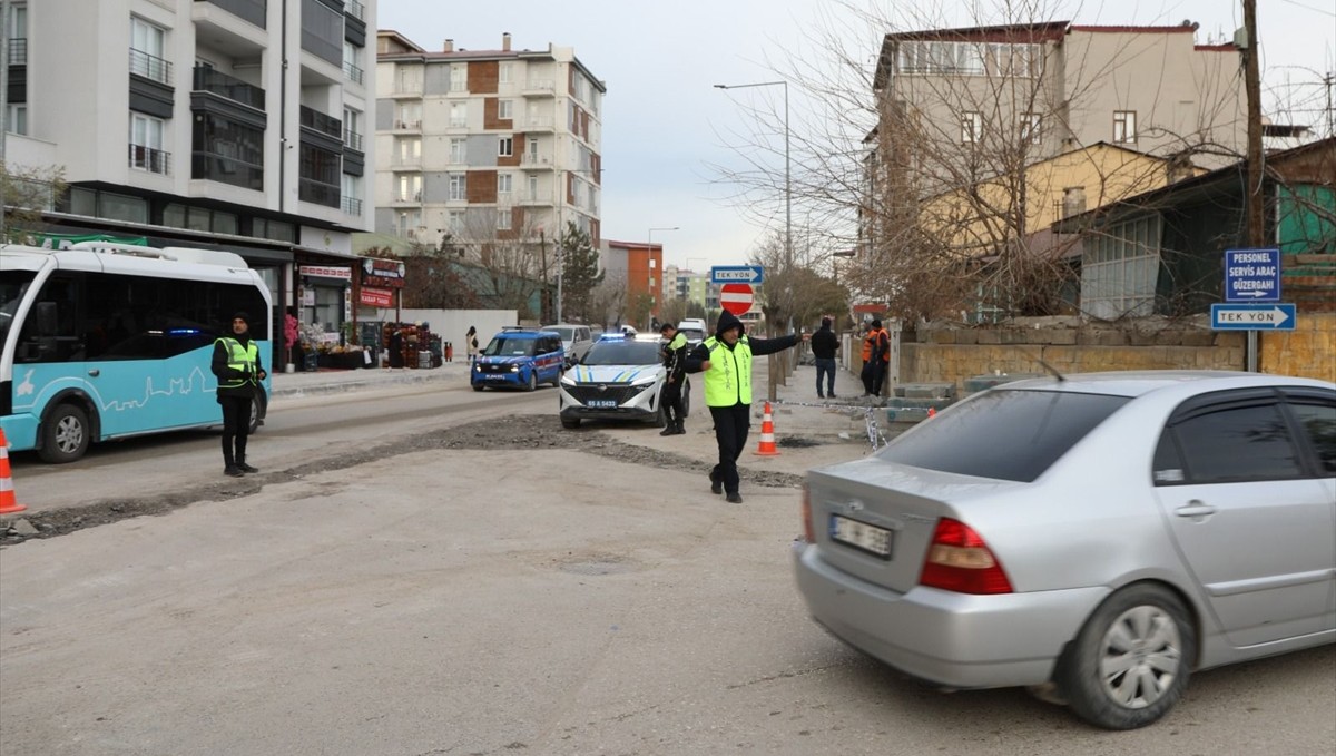 Van'da trafik yoğunluğunun azaltılmasına yönelik çalışmalar sürüyor