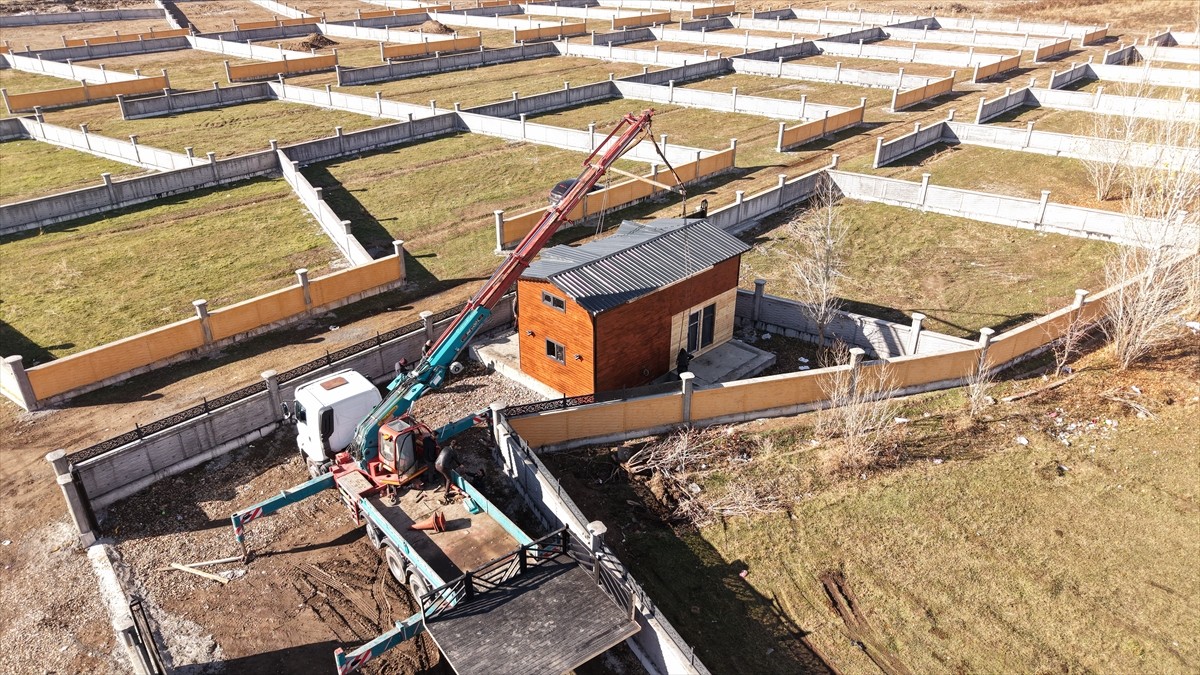 Vanlı kardeşlerin ürettiği çevre dostu ahşap evler birçok ile satılıyor