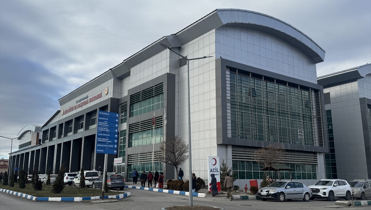 Yumurta alerjisi olan ve pasta yedikten sonra rahatsızlanan üniversite öğrencisi öldü