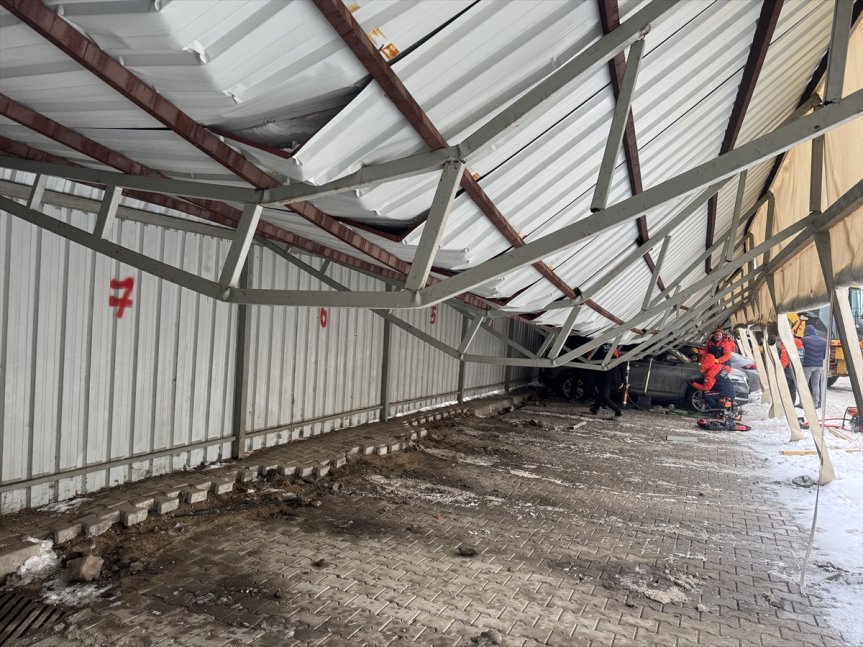 araç kar üstünde 3 Ağrı