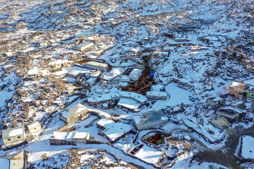 kaldı altında Dağı