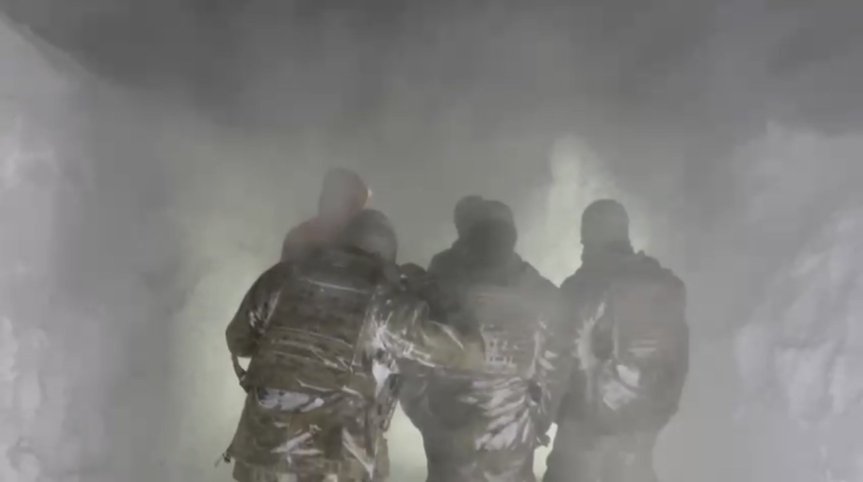 Ağrı-Kağızman kara yolunda tipide mahsur kalan 2 kişi kurtarıldı 3