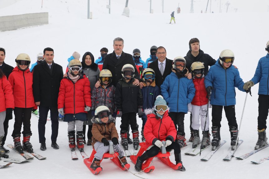 Ağrı Soğuk Değil Umut Var, Kayakla Güçlenen Çocuklar 1