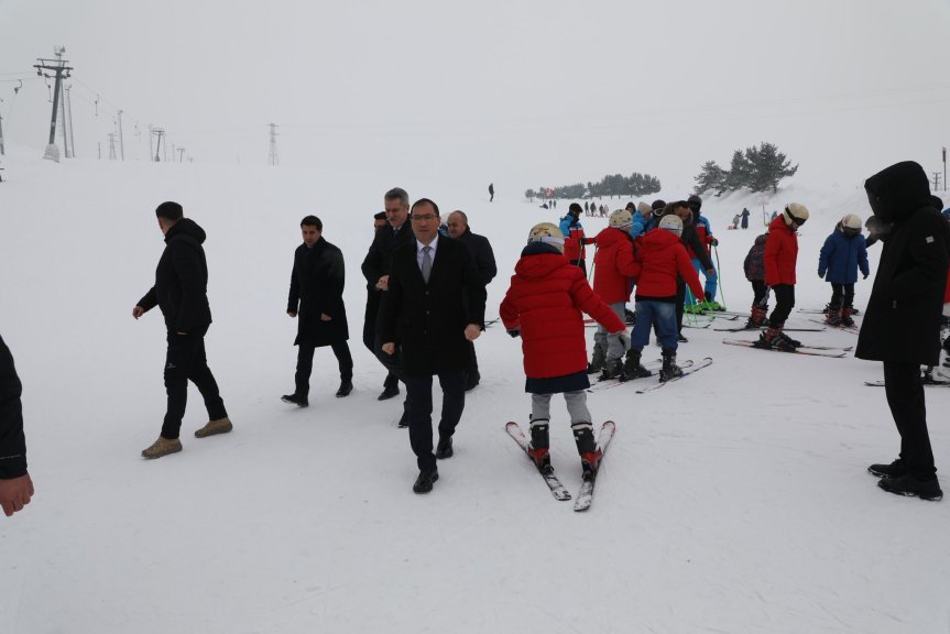 Ağrı Soğuk Değil Umut Var, Kayakla Güçlenen Çocuklar 4