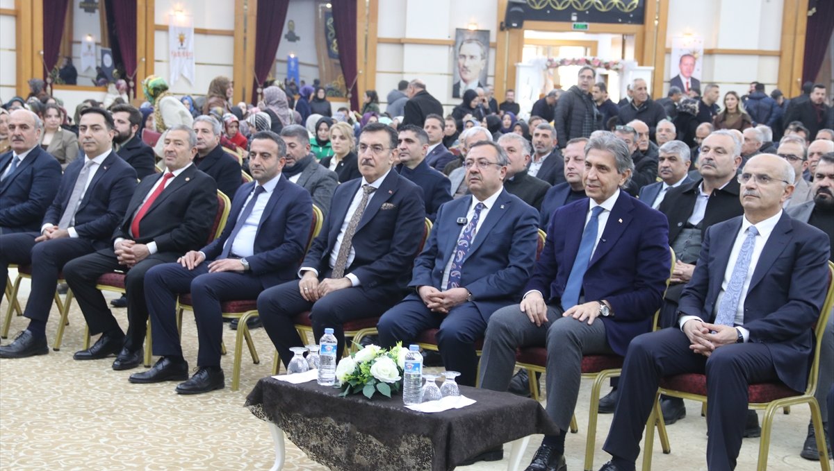 AK Parti Genel Başkan Yardımcısı Demir, Malatya'da konuştu: