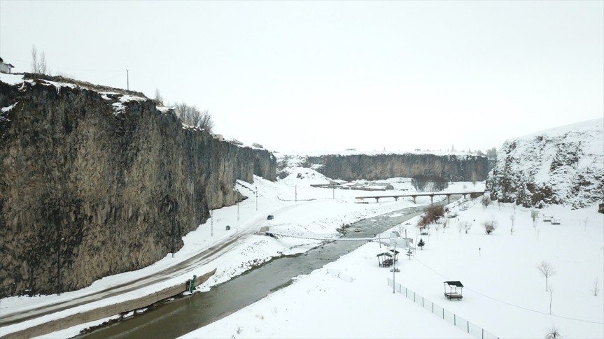rotasında trekking Murat Kanyonu doğa örtüyle Beyaz kaplanan harikası sevenlerin 4