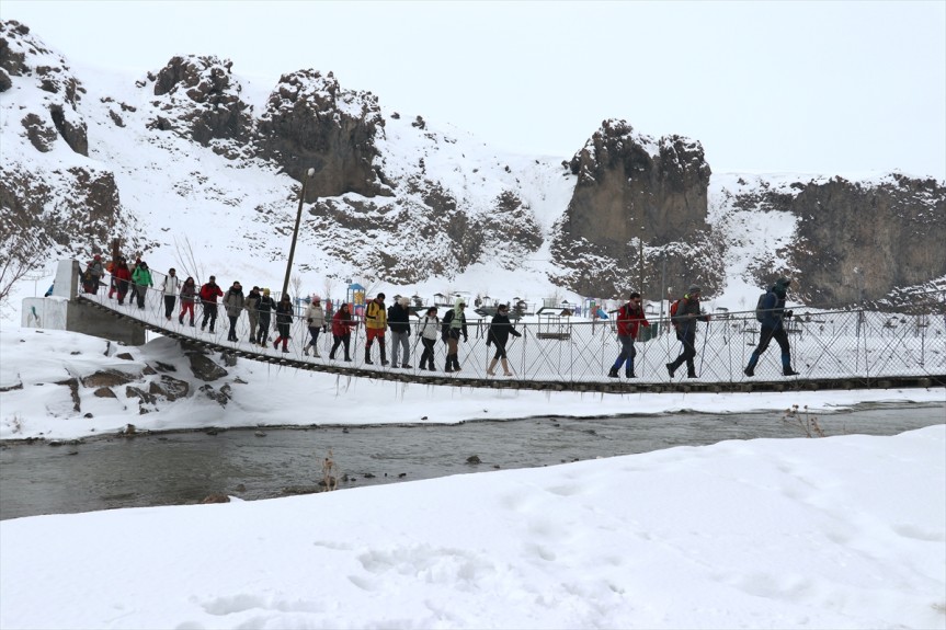 örtüyle sevenlerin kaplanan Kanyonu Beyaz trekking rotasında harikası doğa Murat 8