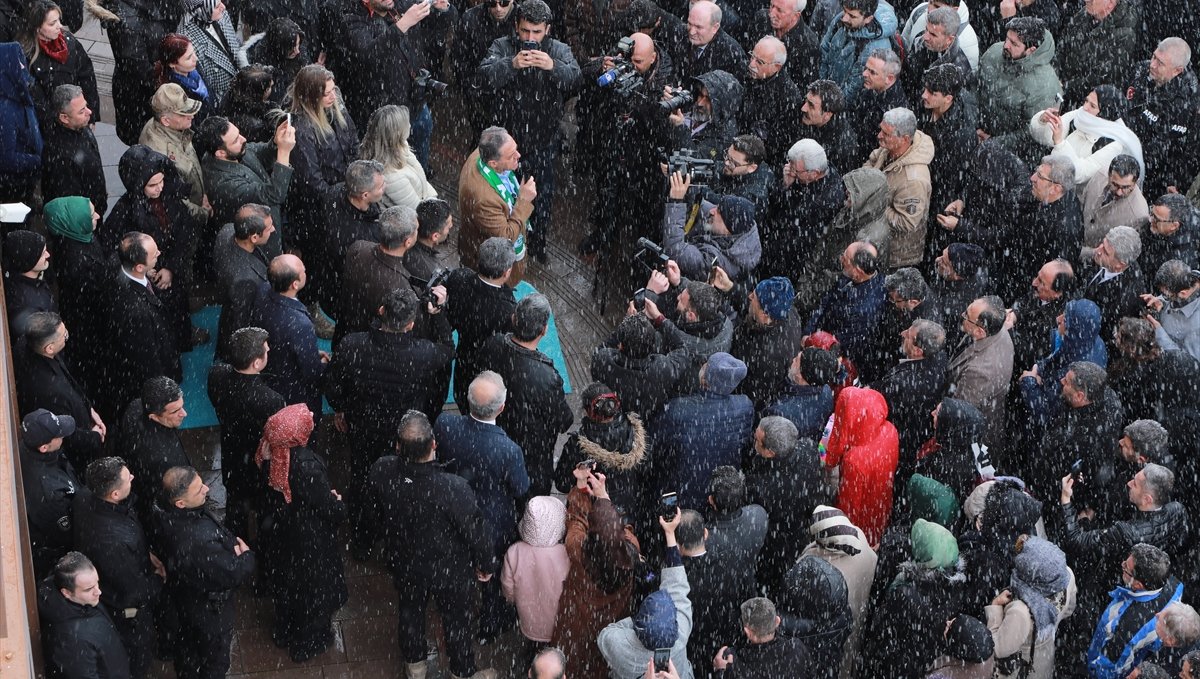 Bingöl'den Yalova'ya atanan Vali Ahmet Hamdi Usta için veda programı düzenlendi
