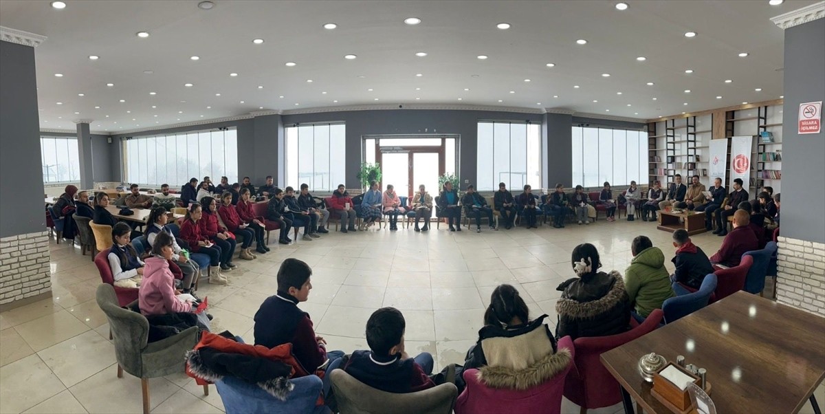 Bulanık Kaymakamı Koşansu öğrencilerle bir araya geldi