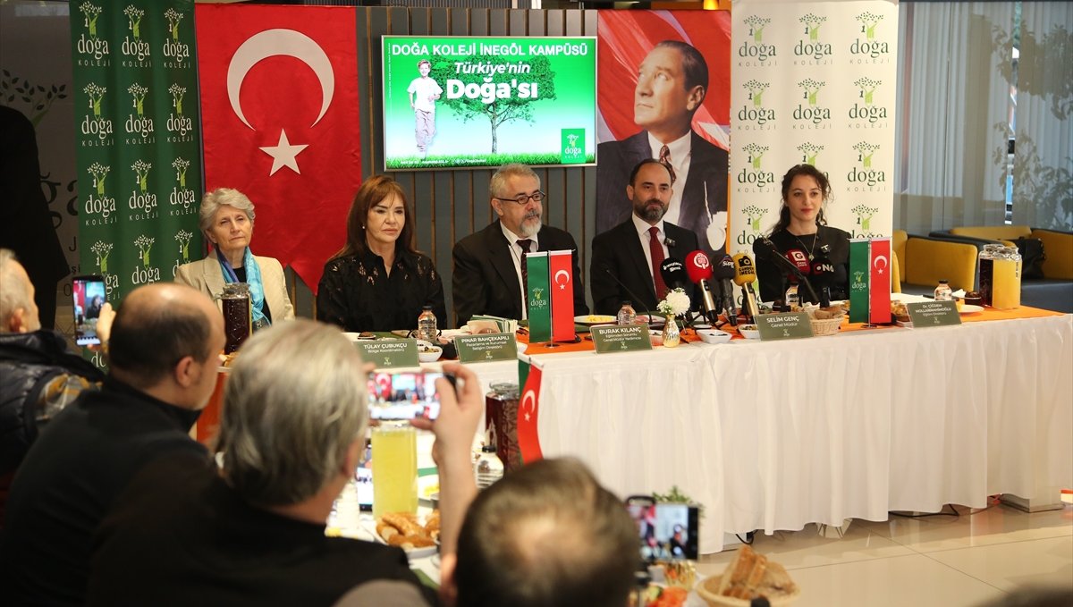 Doğa Koleji yönetimi İnegöl'de eğitim vizyonunu paylaştı