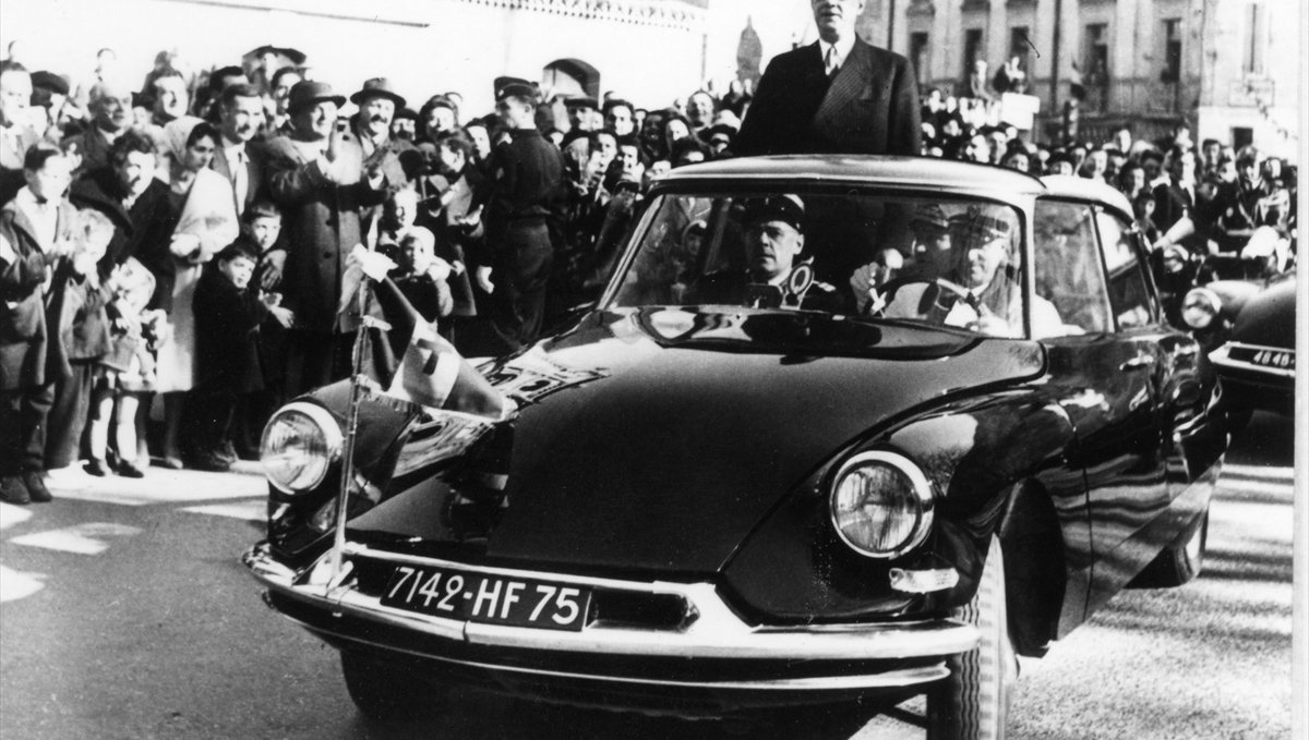 DS Automobiles 4 özel başkanlık otomobilini Retromobile Fuarı'nda sergileyecek