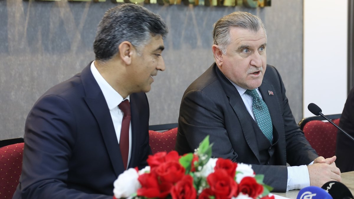 Gençlik ve Spor Bakanı Bak, AK Parti İl Danışma Meclisi Toplantısı'na katıldı: