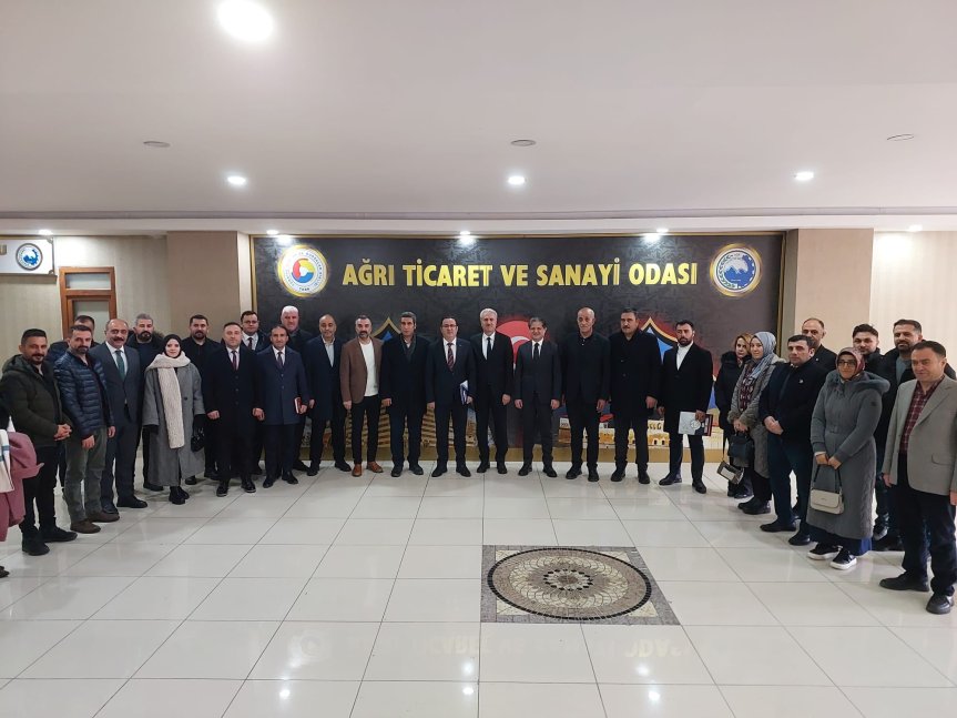Gelir İdaresi Başkanlığı heyetinin Ağrı Ticaret ve Sanayi Odası