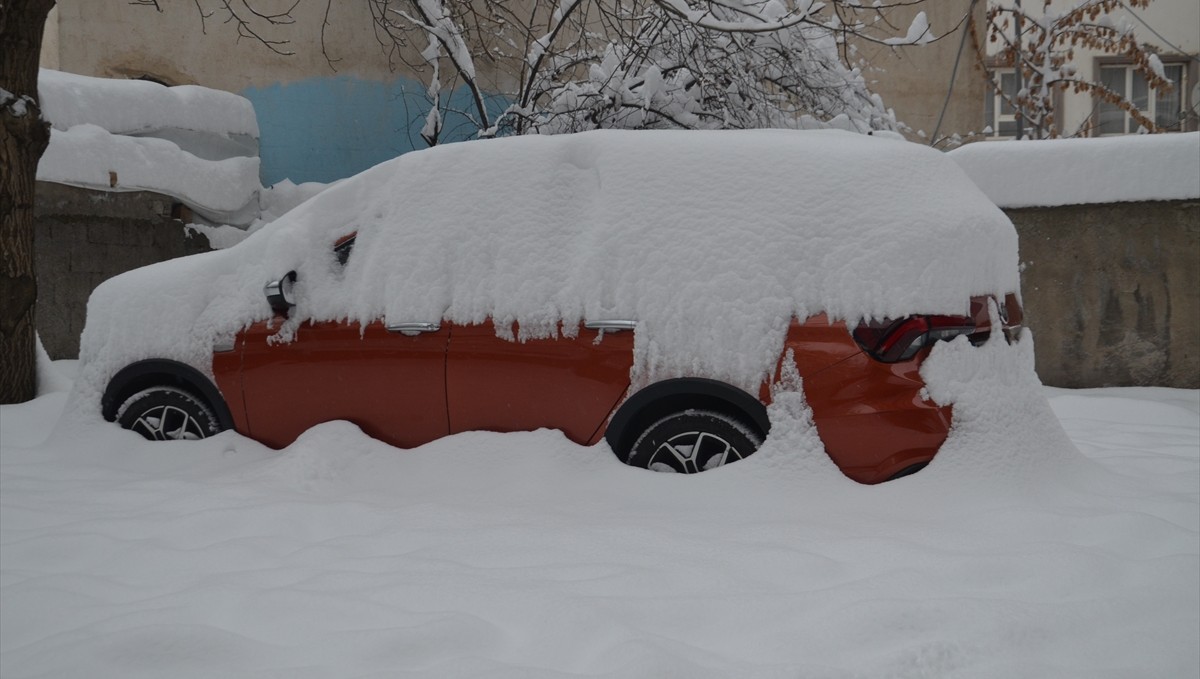 Bingöl, Elazığ, Siirt, Şırnak, Batman ve Mardin'de 1743 yerleşim yerine ulaşım sağlanamıyor