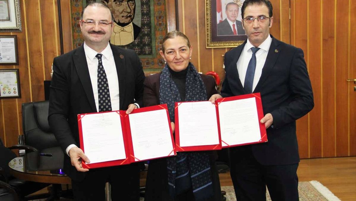 Halı dokuma alanında Erzurum'da yeni istihdam projesi hayata geçiriliyor