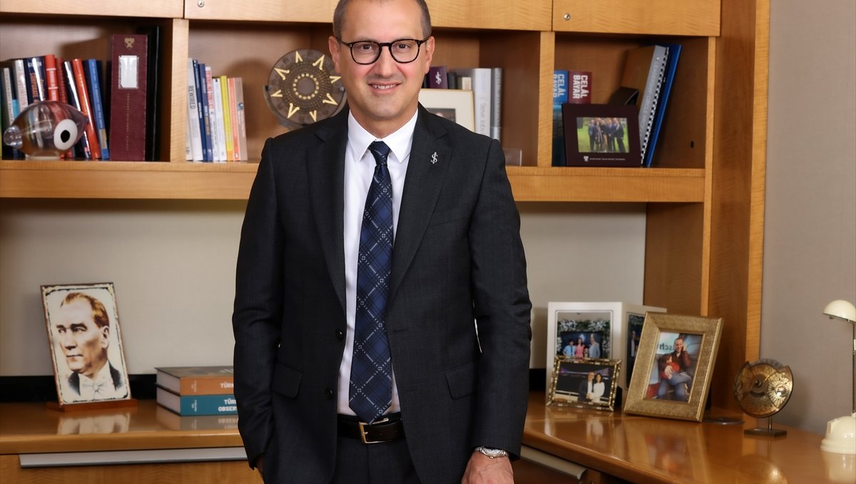 İş Bankası yeni sadakat programı İş Black'i hayata geçirdi