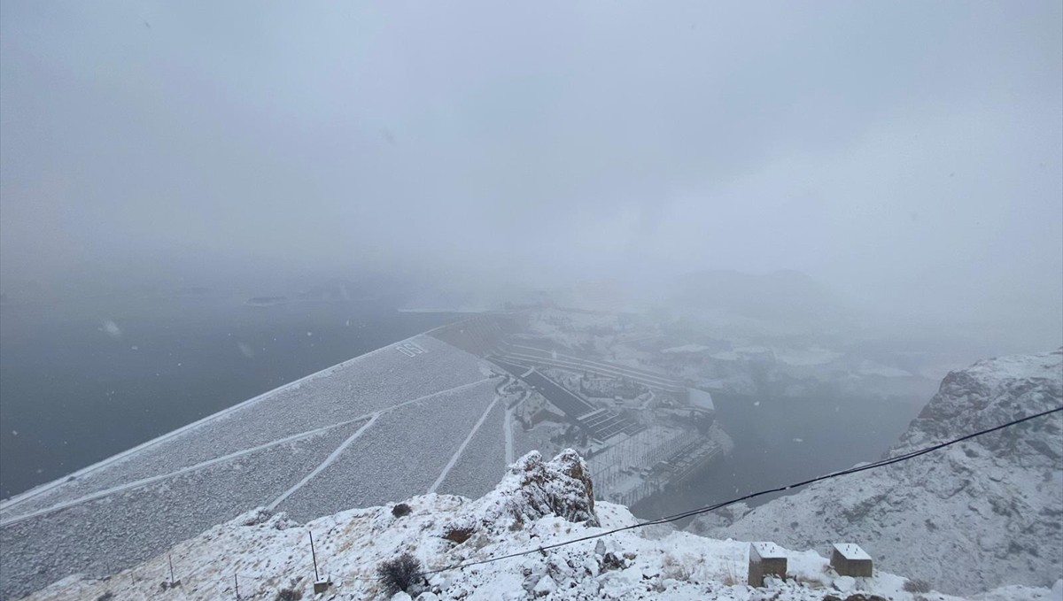 Keban'da kar yağışı etkili oldu