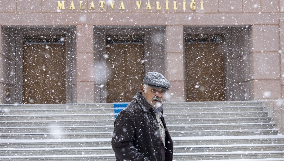 Malatya'da kar yağışı nedeniyle motosiklet trafiği yasaklandı
