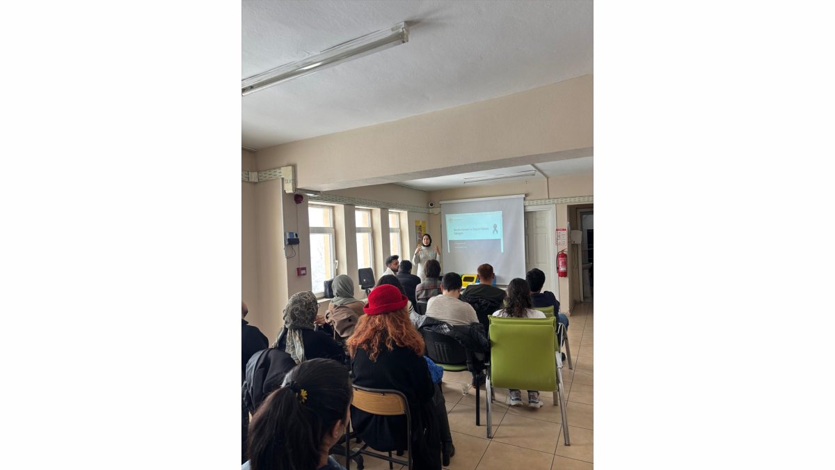 Malazgirt'te Serviks Kanseri Farkındalık Ayı dolayısıyla etkinlik düzenlendi