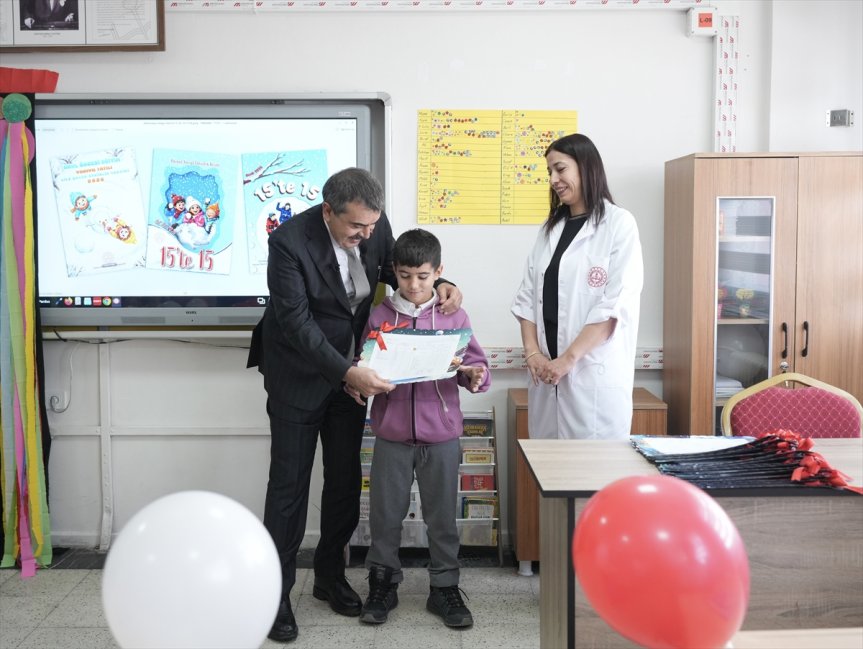 Milli Eğitim Bakanı Tekin, Ağrı