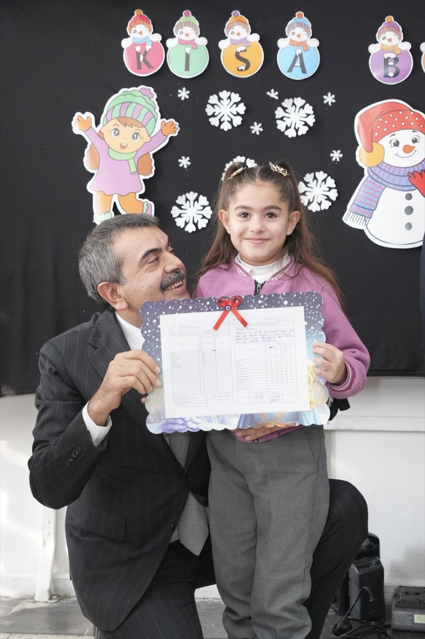 Milli Eğitim Bakanı Tekin, Ağrı