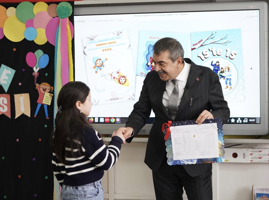 Milli Eğitim Bakanı Tekin, Ağrı