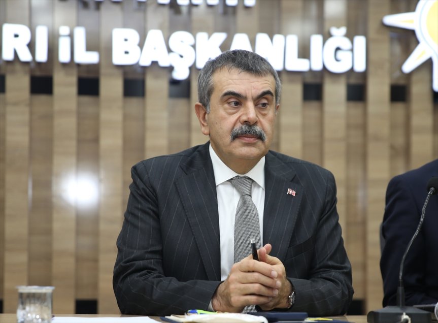 Bakan Yusuf Tekin AK Parti Ağrı İl Başkanlığında